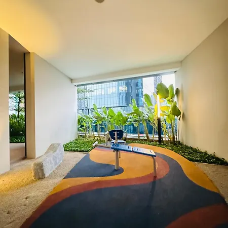 Eaton Service Apartment At Klcc Kuala Lumpur Exterior photo