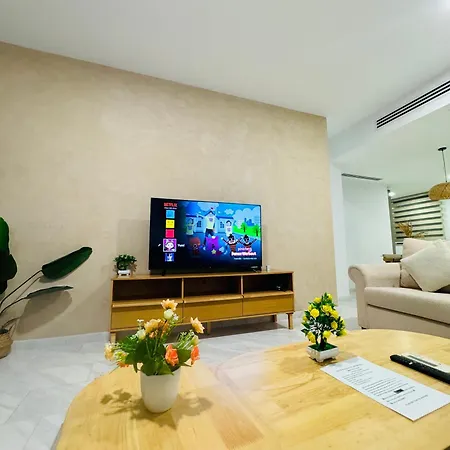 Eaton Service Apartment At Klcc Kuala Lumpur Exterior photo